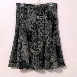 Ladies floral skirt, sz6